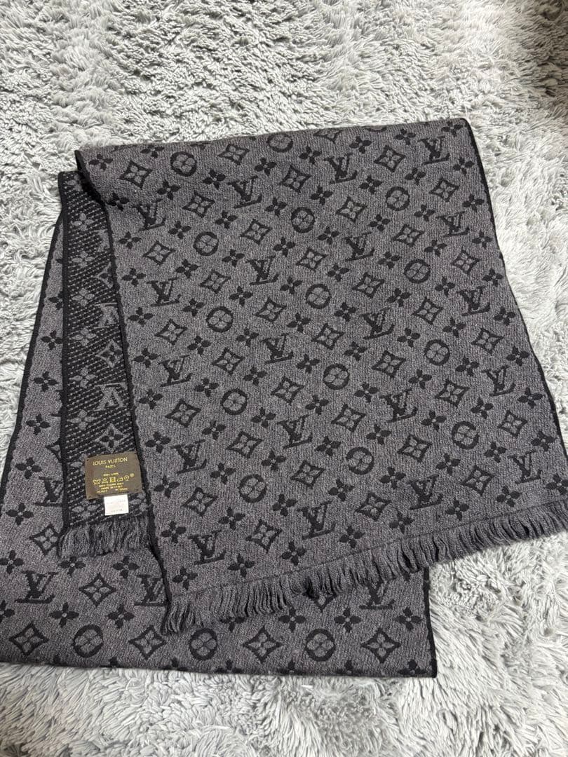 LOUIS VUITTON ルイ・ヴィトン フリンジマフラー