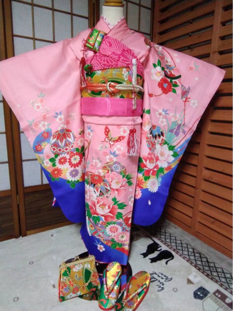 7歳向け・表側正絹・お着物のセット・帯リバーシブル