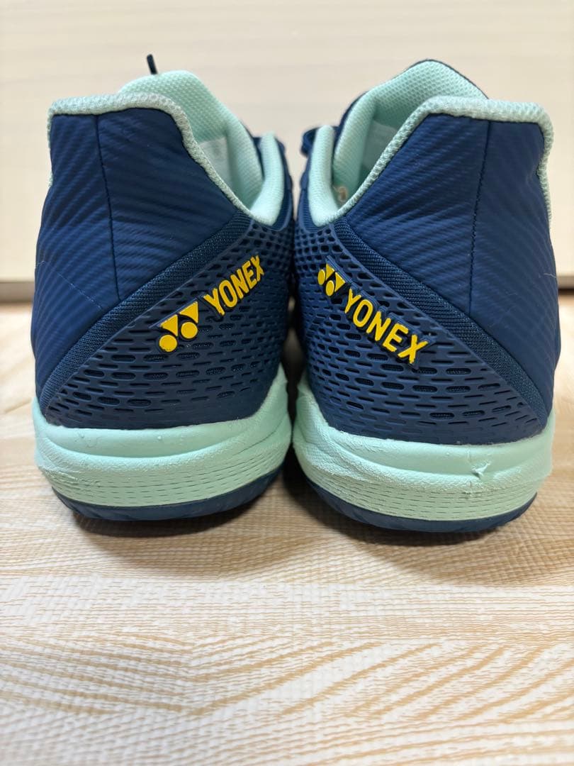 YONEX パワークッションアドアクセル　メンGC 27cm