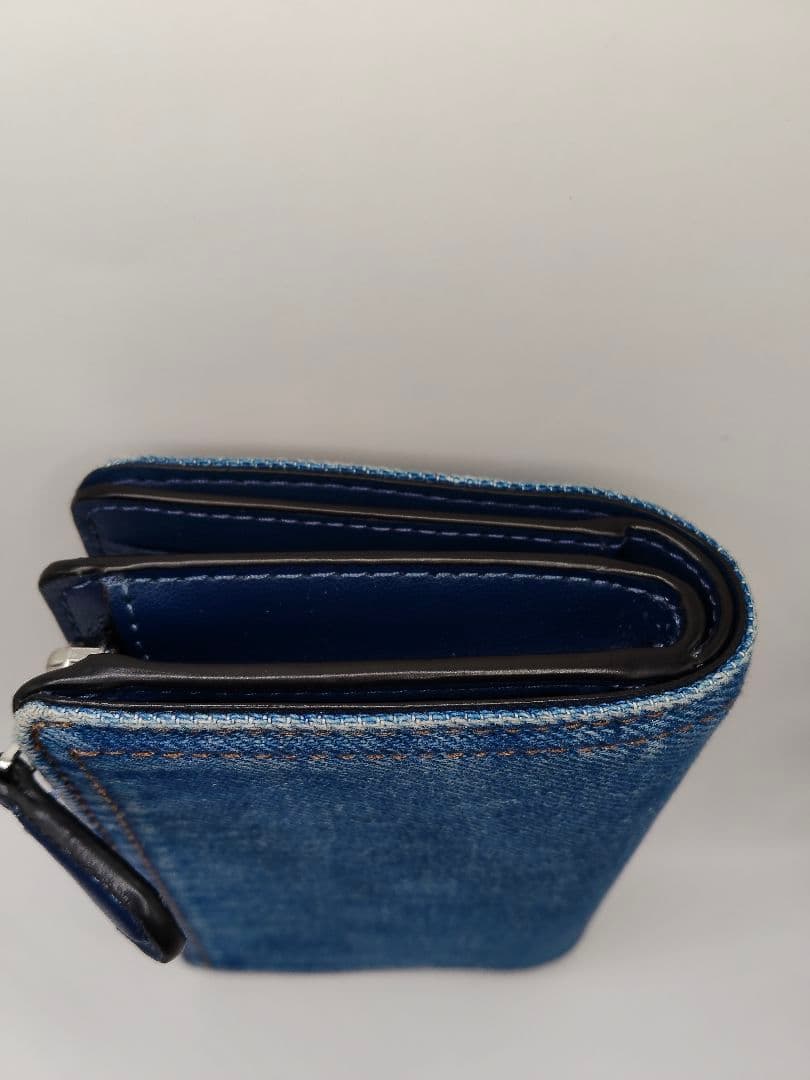 COACH　デニム　二つ折り財布