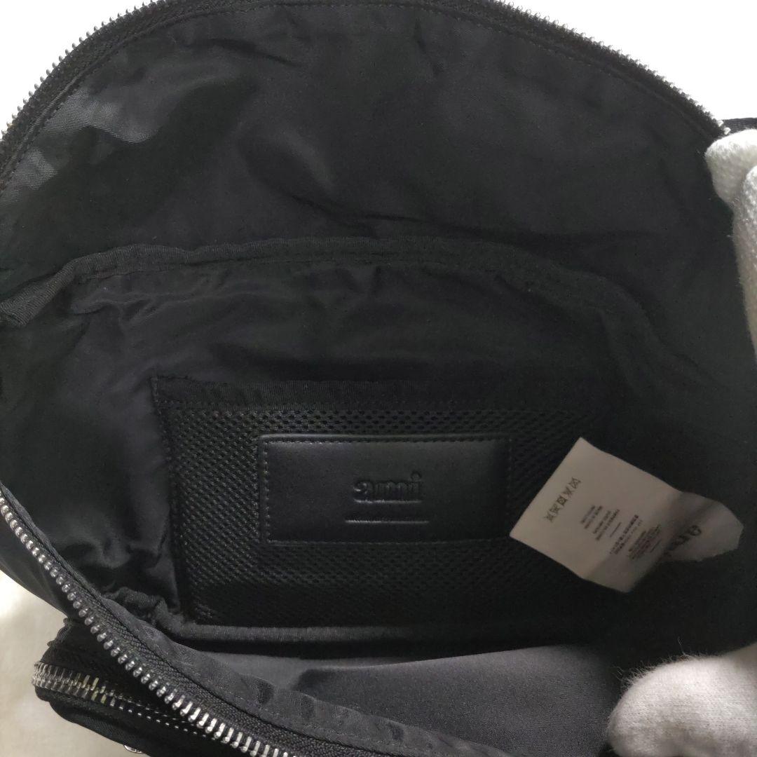 ami ボディーバッグ　ブラック