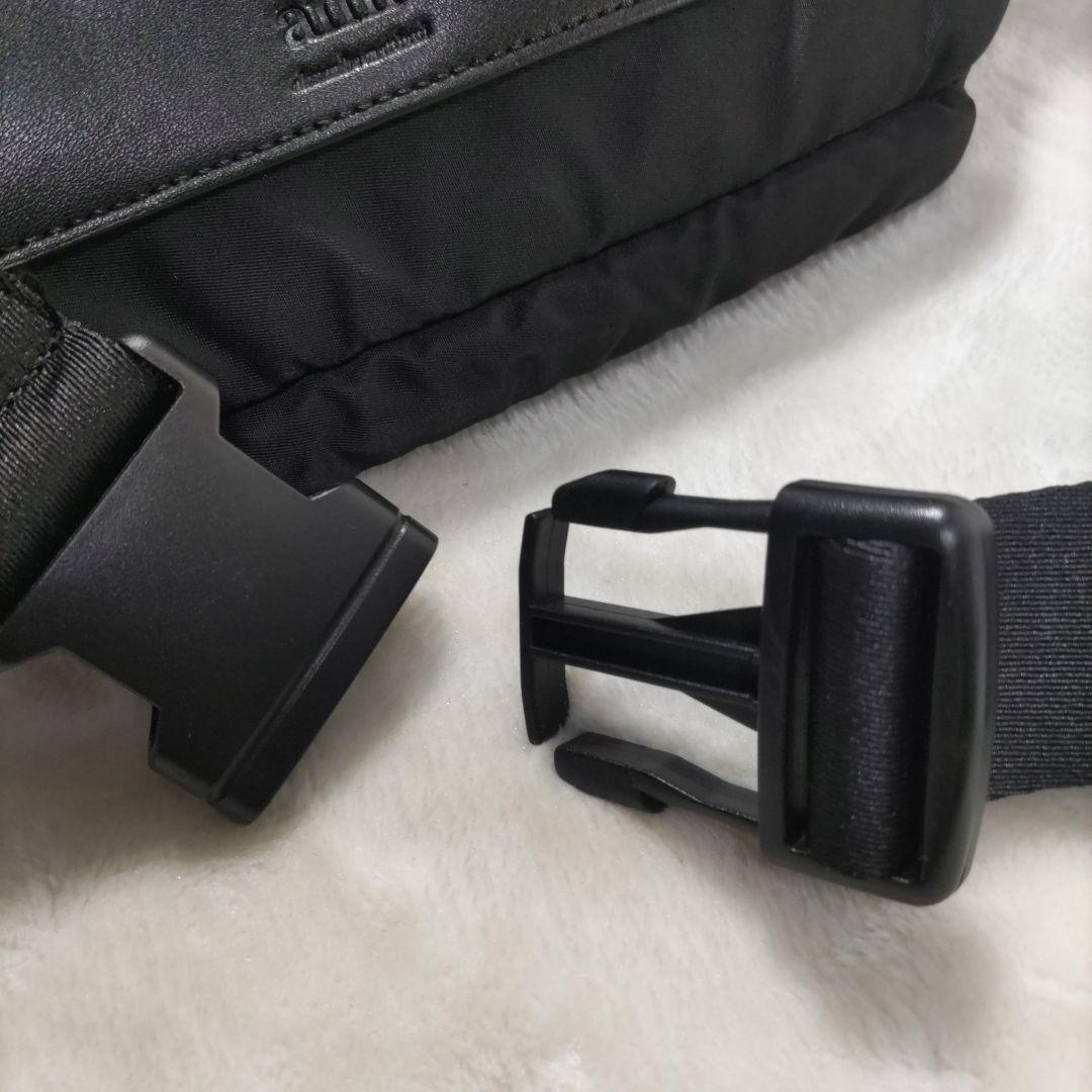 ami ボディーバッグ　ブラック