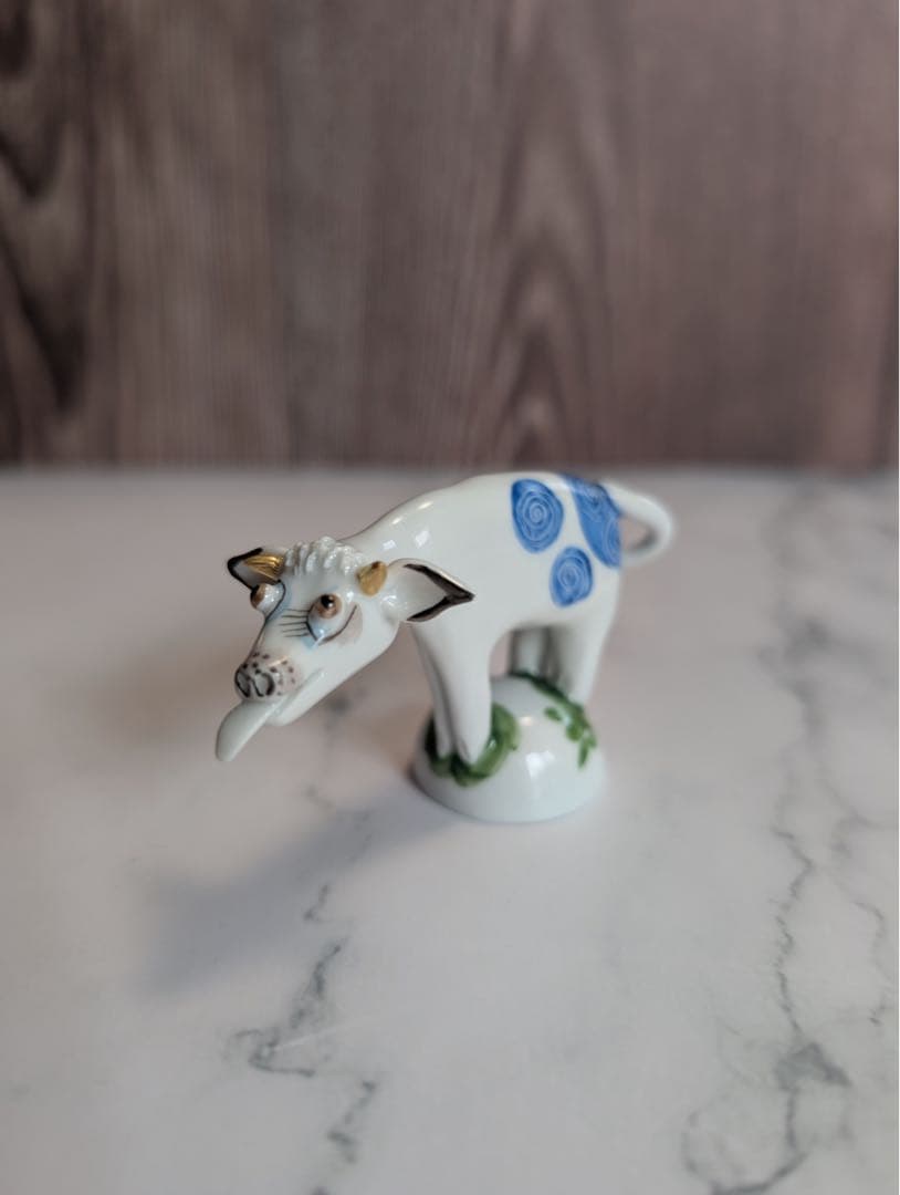 【Meissen マイセン】干支シリーズ　手びねり　フィギュリン　丑　牛　置物