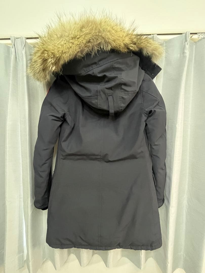 カナダグース ダークグレー ダウンジャケット