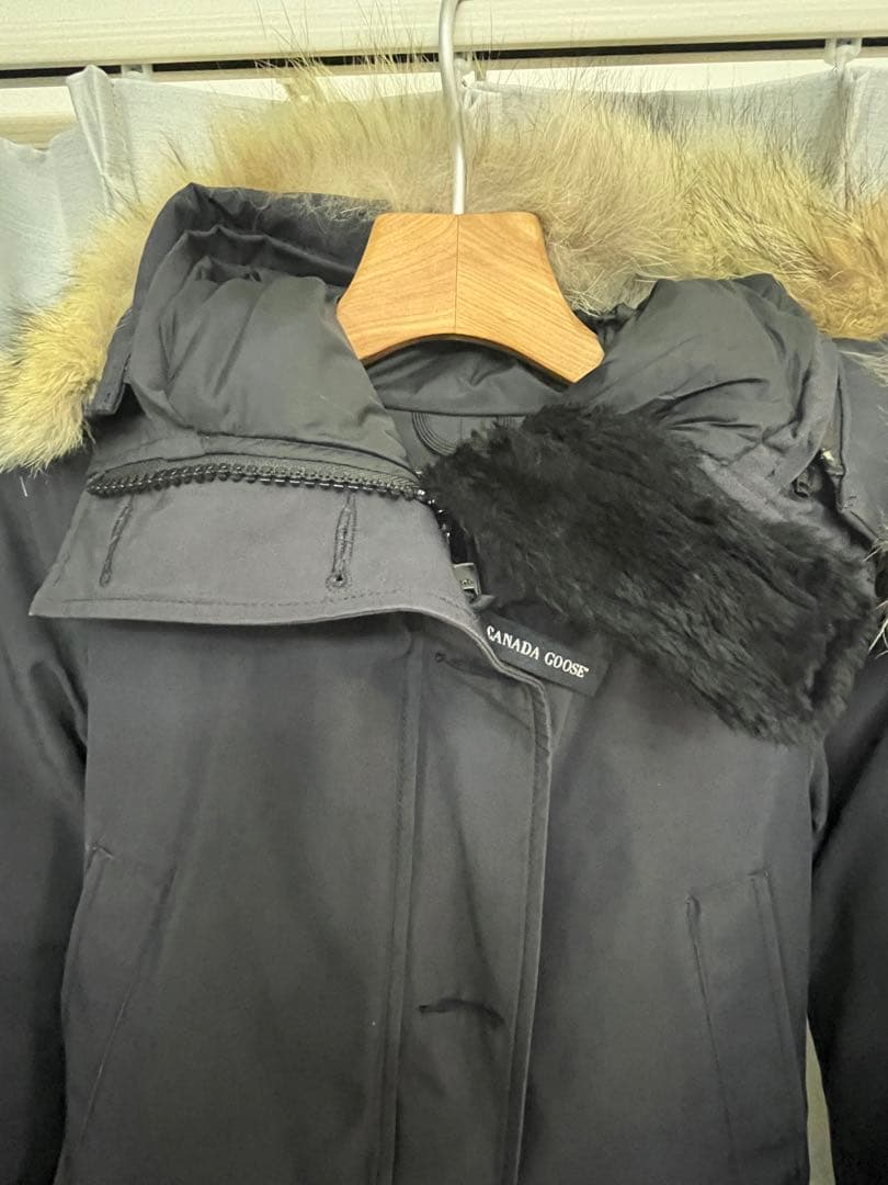 カナダグース ダークグレー ダウンジャケット