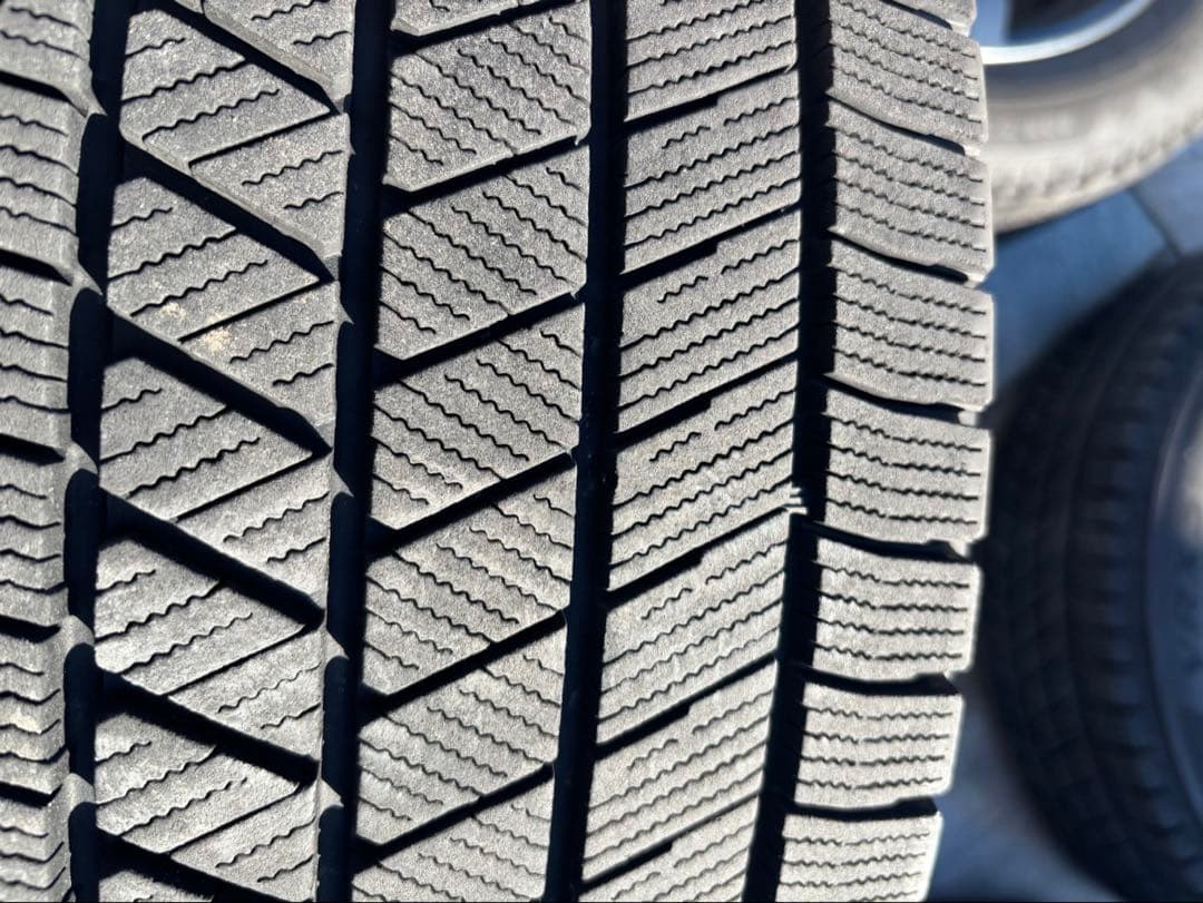 ブリヂストン BLIZZAK VRX3 205/60R16 ホイールセット