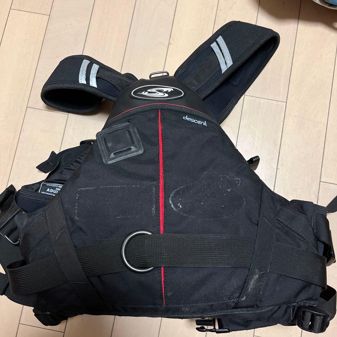 ストールクイスト（Stohlquist)ライフジャケット DESCENT