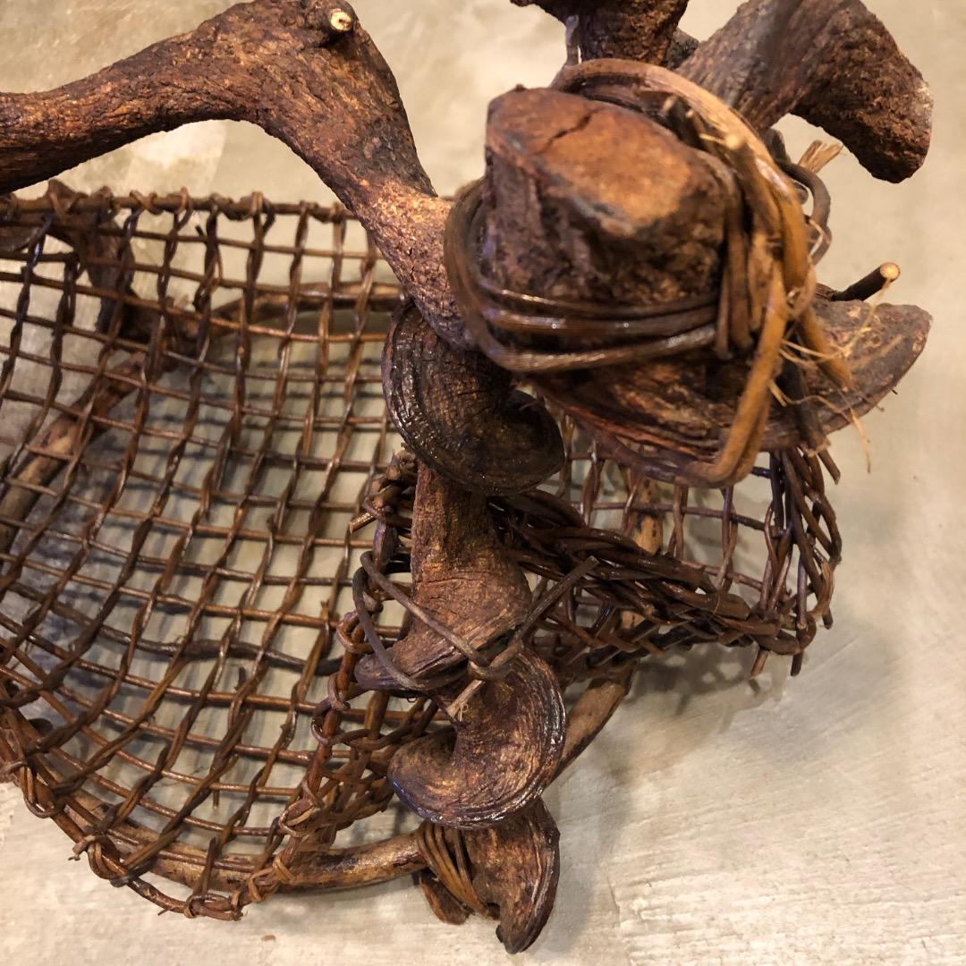 あけび蔓　流木　蔓籠　カゴ　インテリア　木製トレイ　バスケット　小物入　天然木