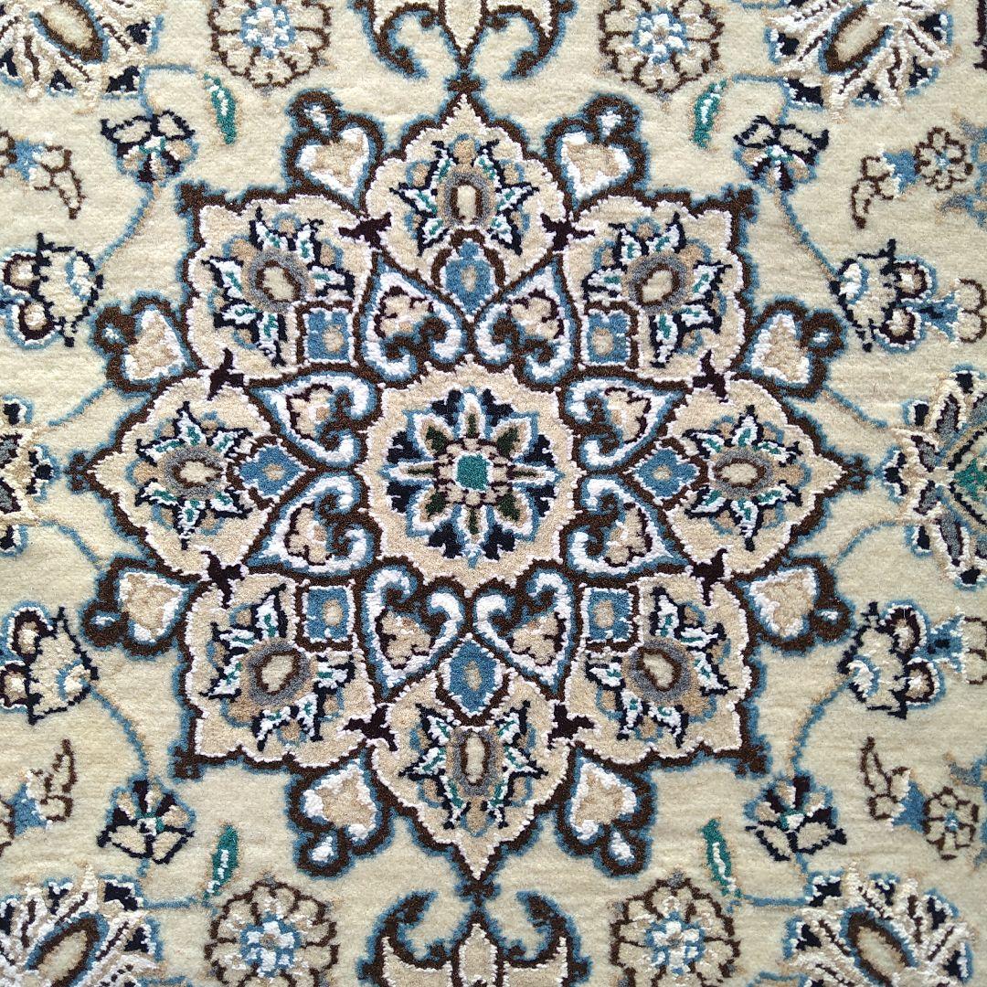 新品 ペルシャ絨毯 97×63cm クリームホワイト メダリオン ナイン産