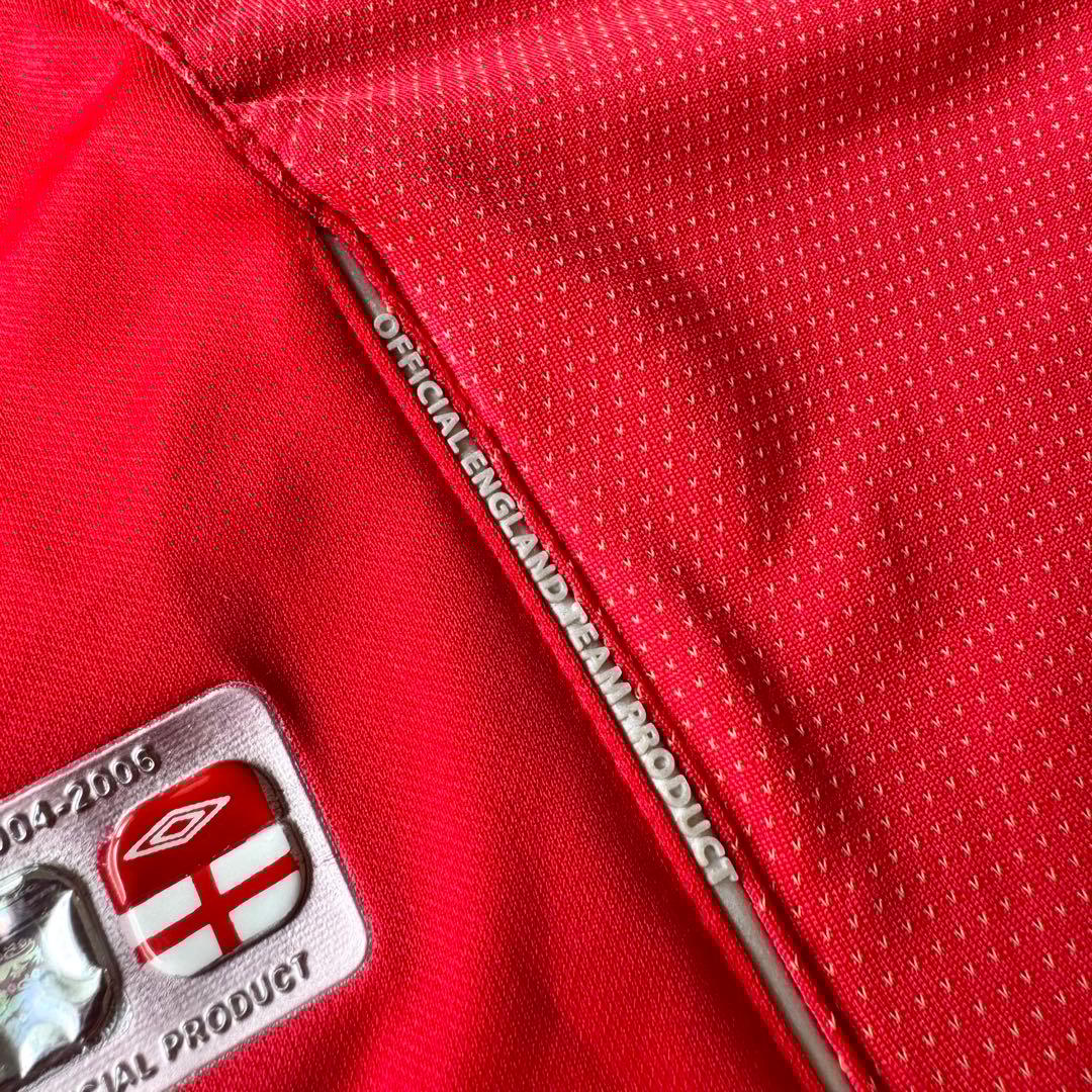 【新品・紙タグ付き】デビッド・ベッカム ＃７ イングランド代表 ２００４（A）