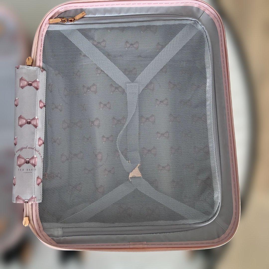 TED BAKER キャリーバッグ ピンク　機内持込スーツケース