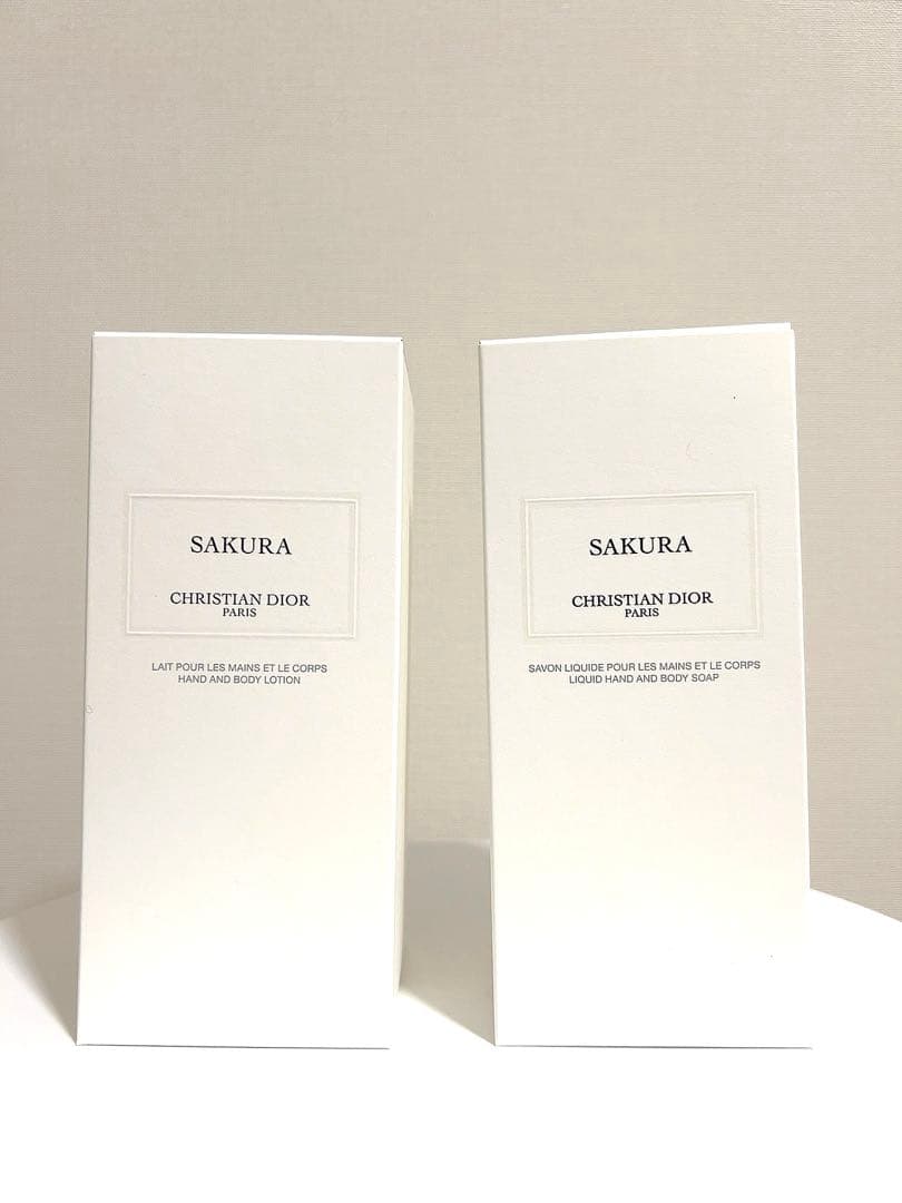 新品 クリスチャンディオール サクラ ハンド&ボディローション・ソープ２本巾着付