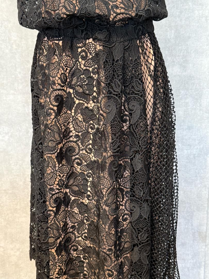 N°21（ヌメロヴェントゥーノ）アシンメトリー総レース切り替えワンピース