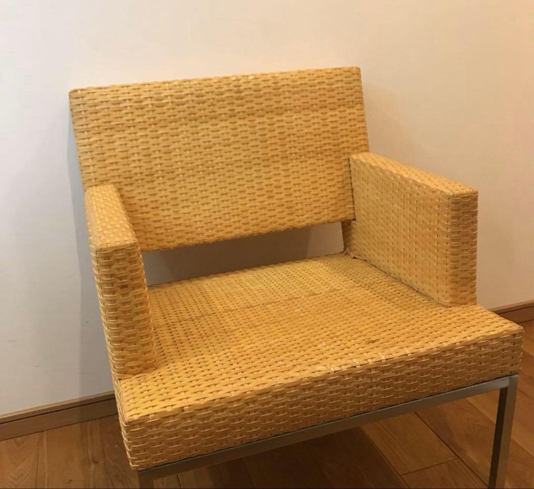 ベージュ レザーアームチェア　フクラ