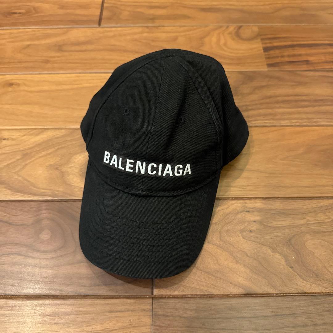 BALENCIAGA ベースポールキャップ
