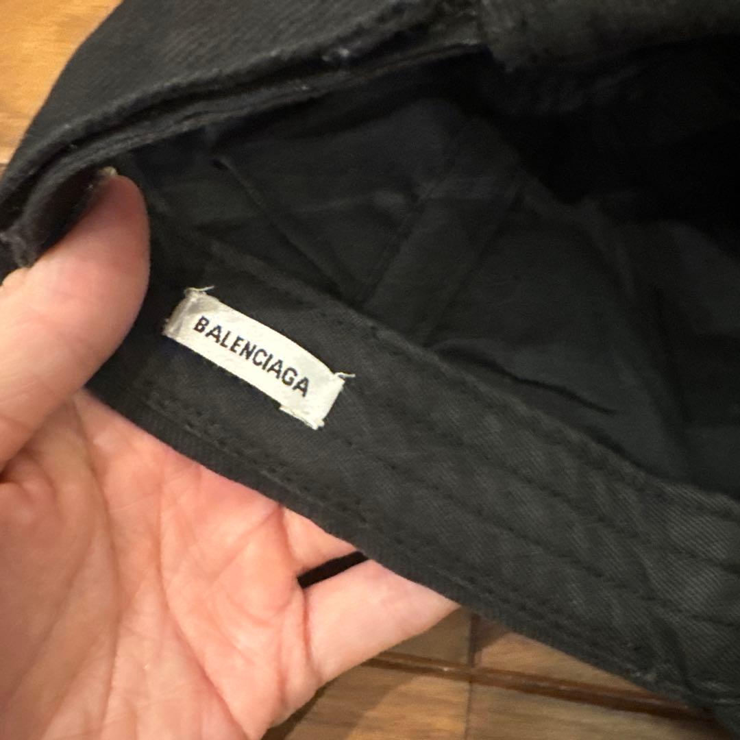 BALENCIAGA ベースポールキャップ