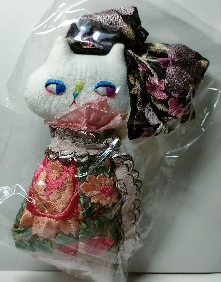 上村久美　猫の人形gazet（ガゼット）着物 大きいサイズバッグチャーム　ねこ