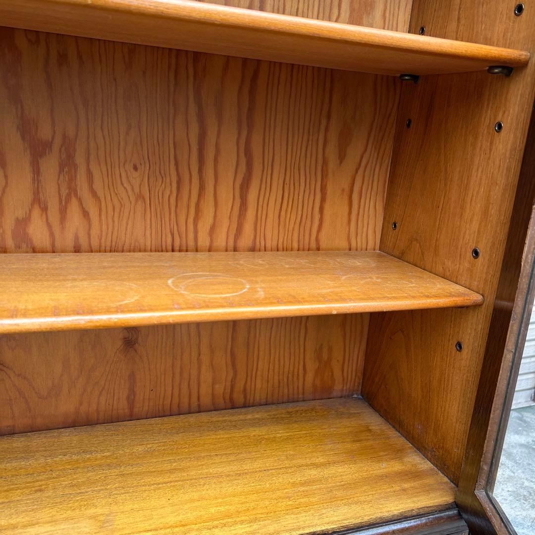 アンティーク　ヴィンテージ　家具　キャビネット　本棚　ブックケース　彫刻　木製