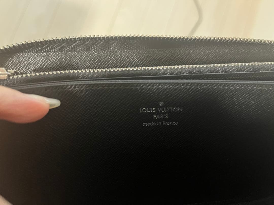 LOUIS VUITTON エピ ジッピーウォレット M61857長財布