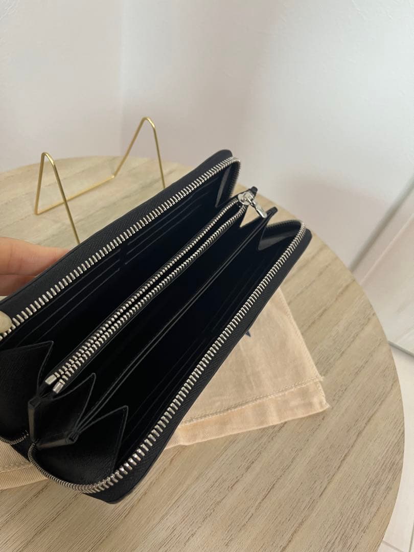 LOUIS VUITTON エピ ジッピーウォレット M61857長財布