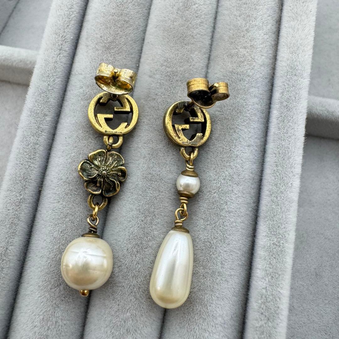 【人気】GUCCI インターロッキングG ピアス　パール　フラワー　ゴールド