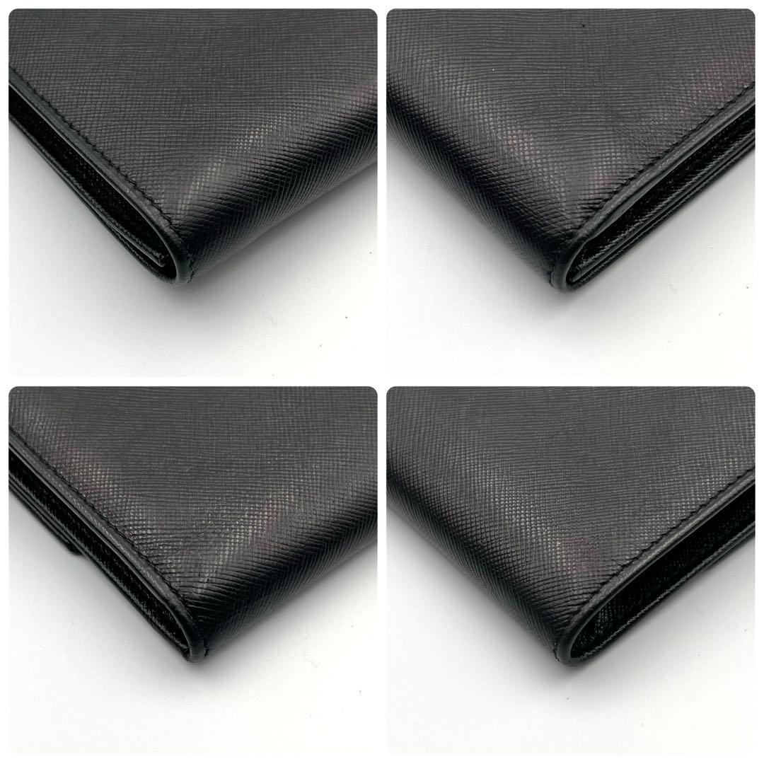 美品✨PRADA 三つ折り財布 黒　サフィアーノレザー　三角　トライアングル