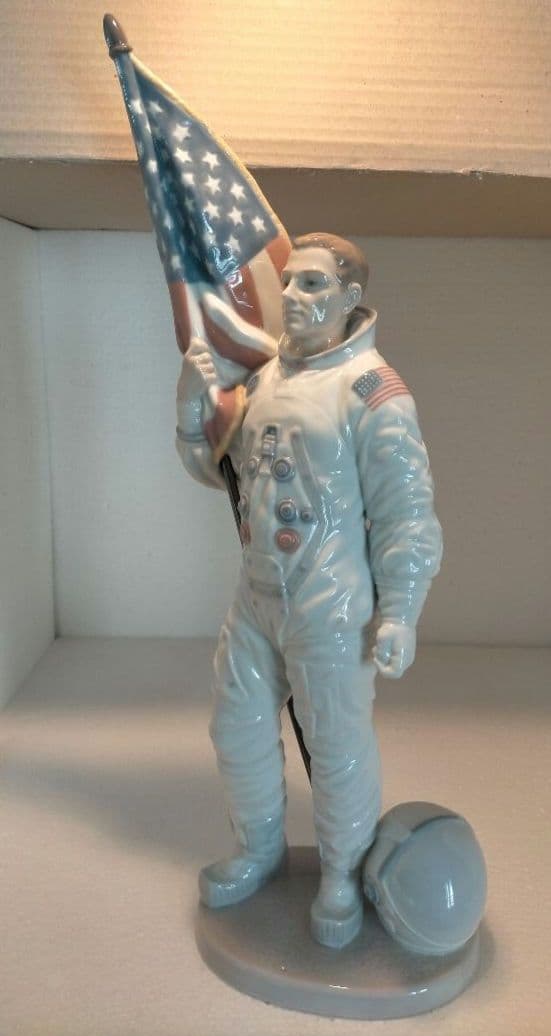 リヤドロ lladro アポロ 宇宙飛行士 バズ オルドリン