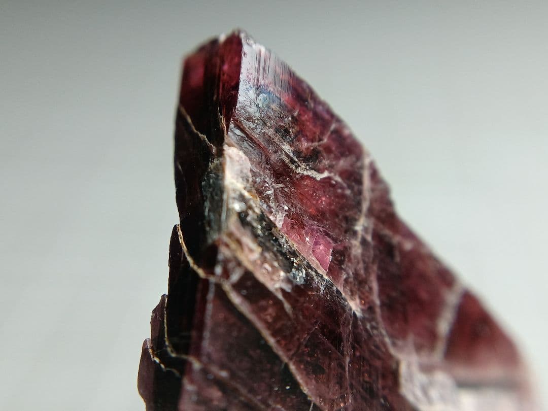 国産鉱物　パイロクスマンガン石　3cm　原石　Pyroxmangite　鉱物標本