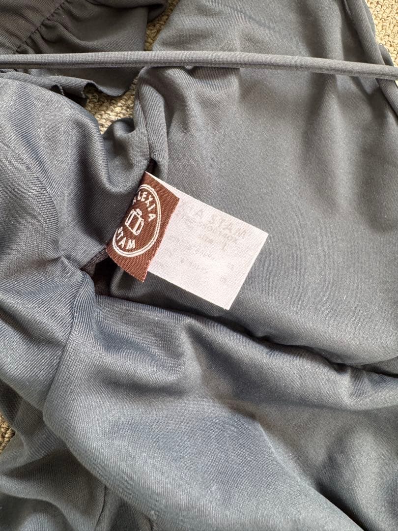 ALEXIASTAM ブラックワンピース水着 Lサイズ