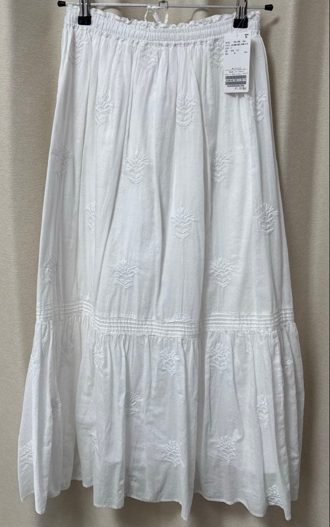 【新品未使用】コットンボイルエンブロイダーティアードスカート