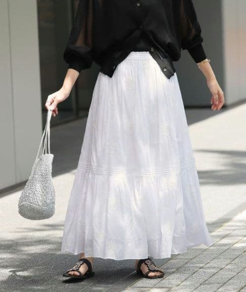 【新品未使用】コットンボイルエンブロイダーティアードスカート