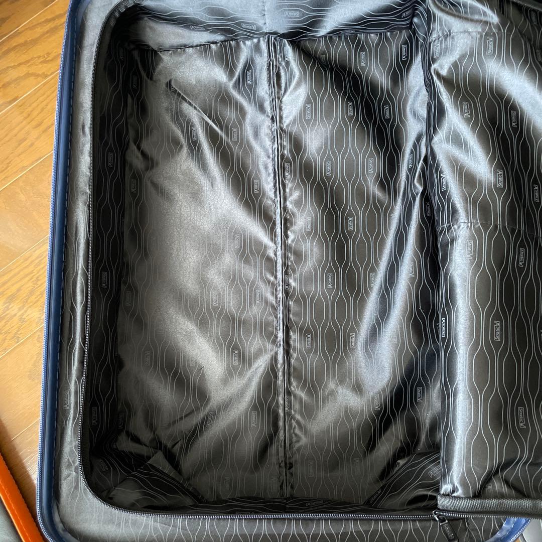 ストラティック　68L Straticキャリーケース