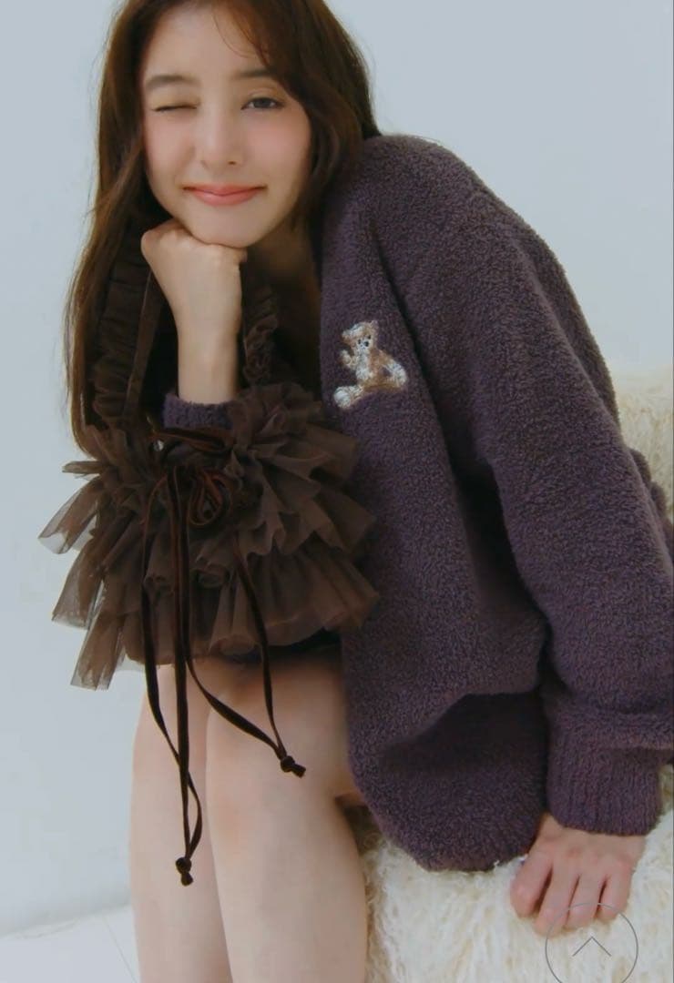 断捨離中❣️値段交渉OK❣️ 新木優子ちゃん♡カーディガン