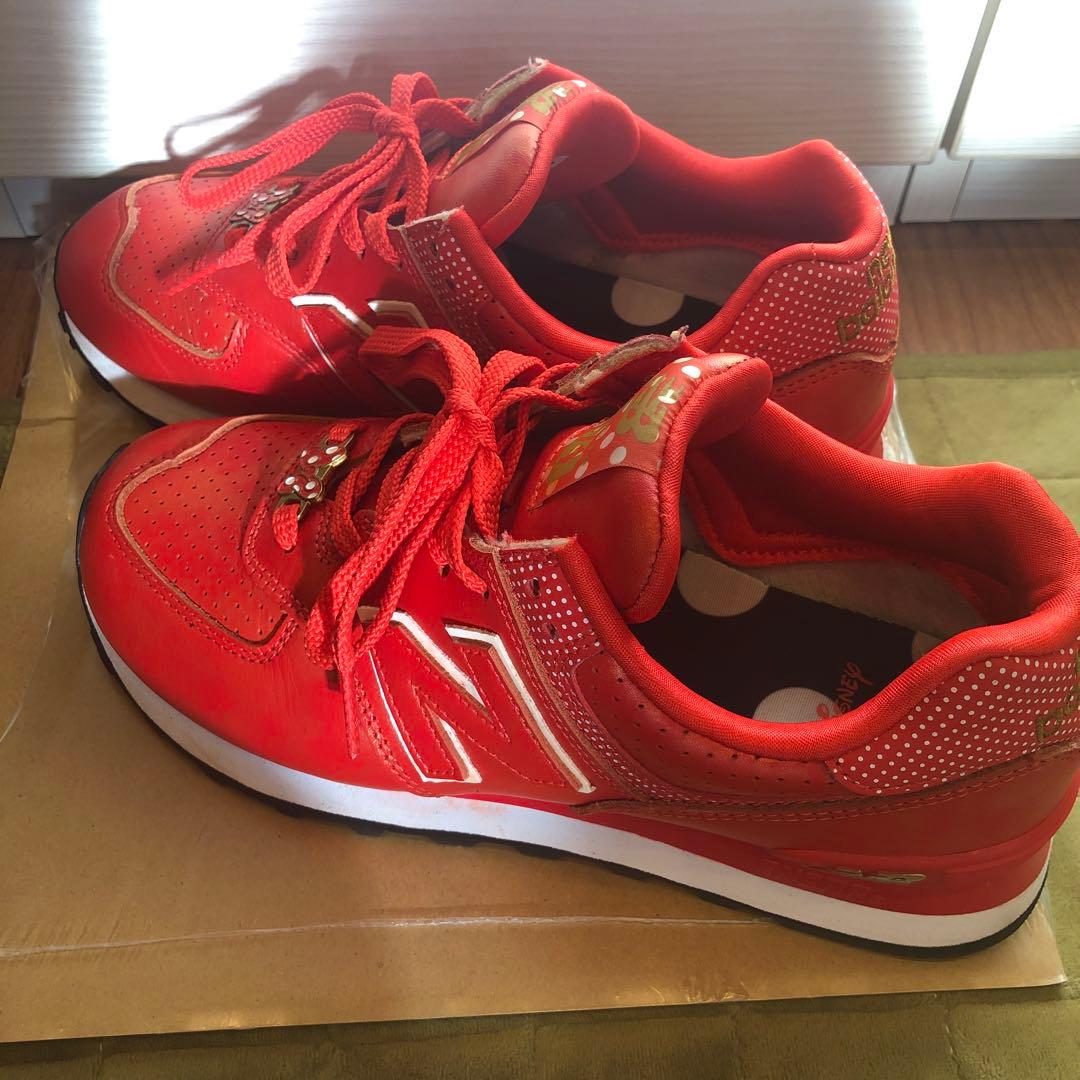 new balance 赤 スニーカー ディズニー コラボ ミニーちゃんモデル