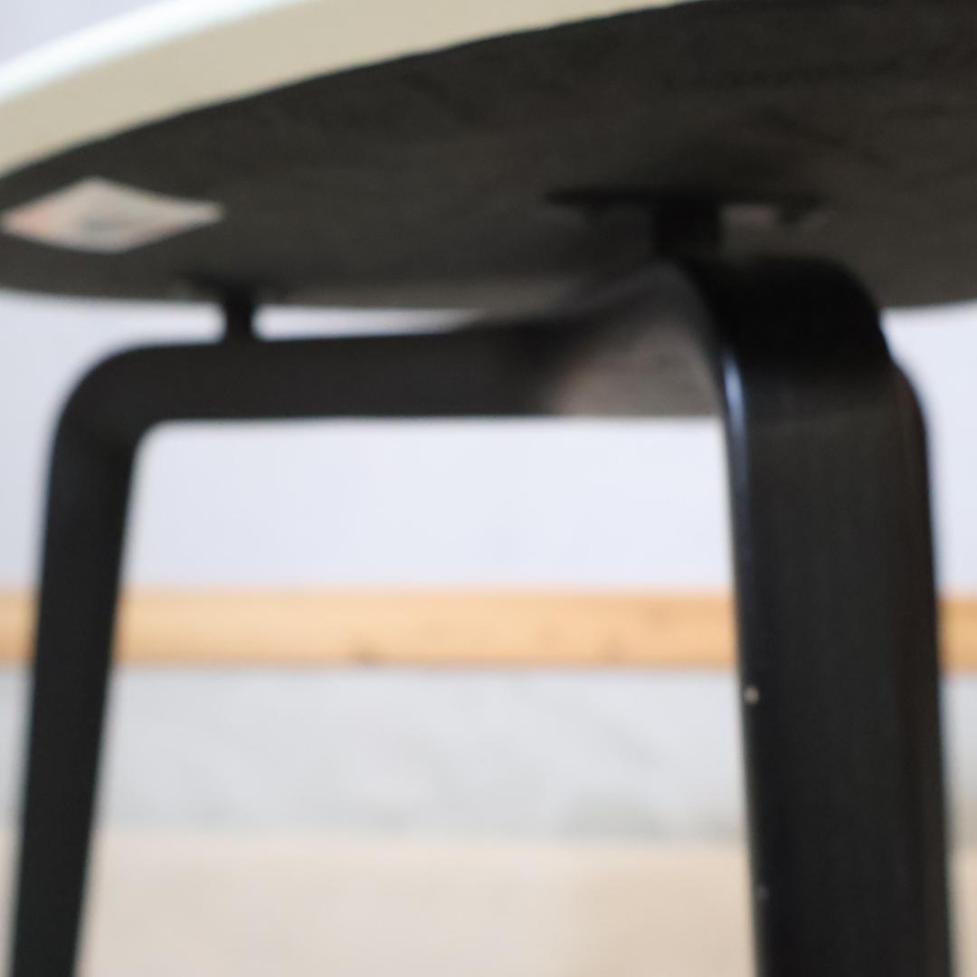 ポルトローナフラウ フィオリーレ サイドテーブル 本革 レザー IDC大塚 高級