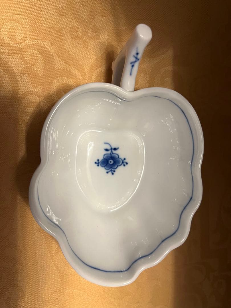 ロイヤルコペンハーゲン　リーフ　シュガーボウル