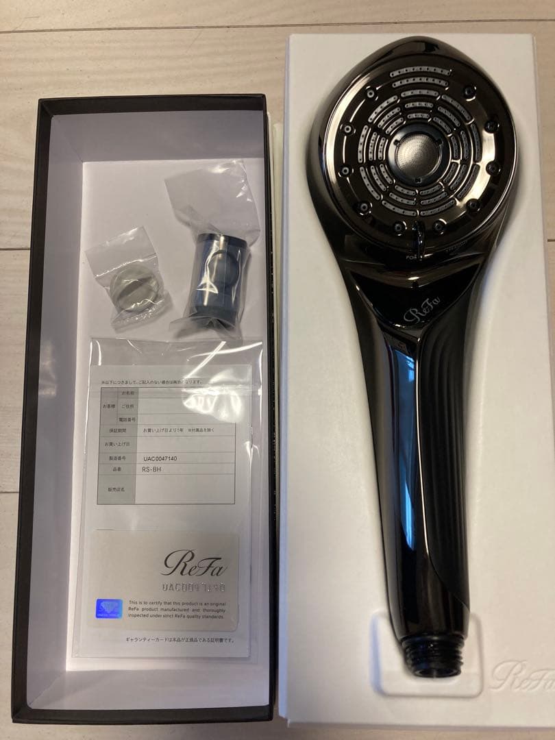 ＣＭ中！最新リファシャワーへッド！人気のブラック！定価33,000円！