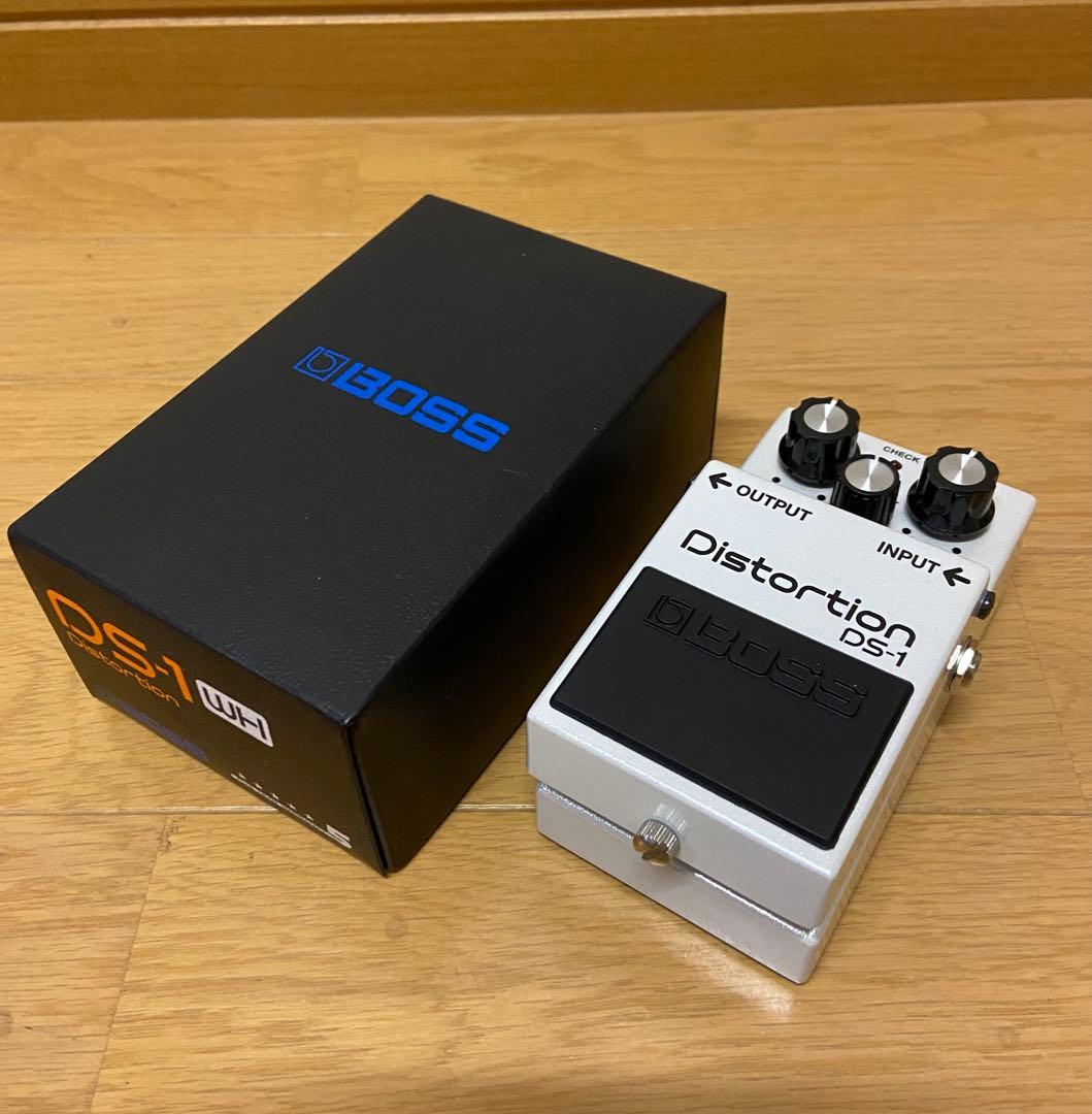 BOSS Distortion DS-1WHパールホワイト限定品