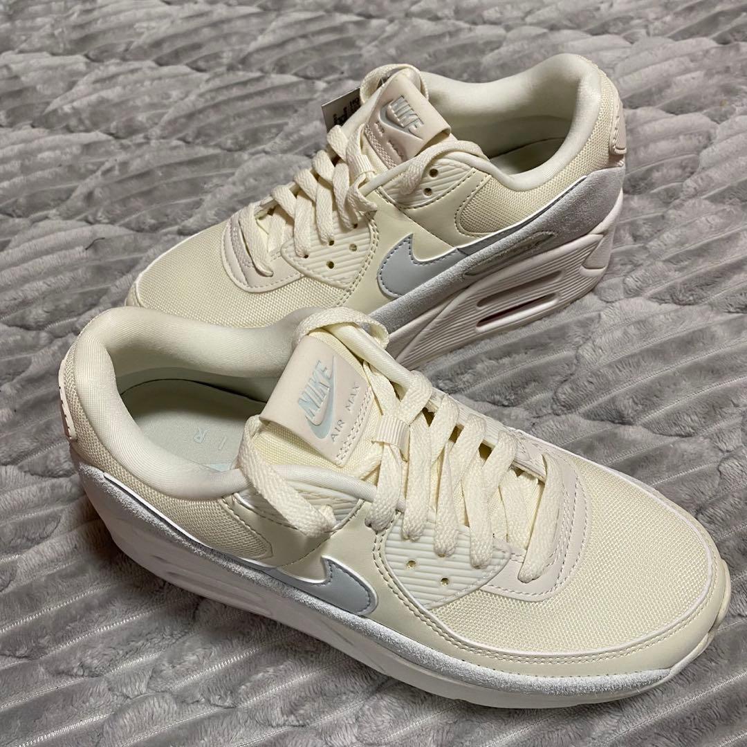 新品ナイキ ウィメンズ エアマックス90 LV8 24.0㎝