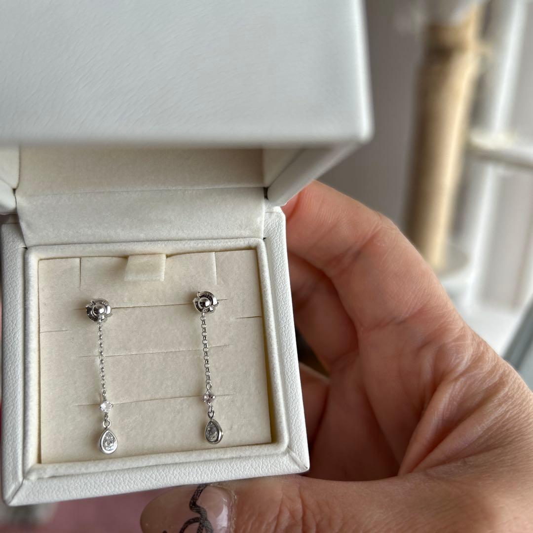 4°C ホワイトゴールドピアス