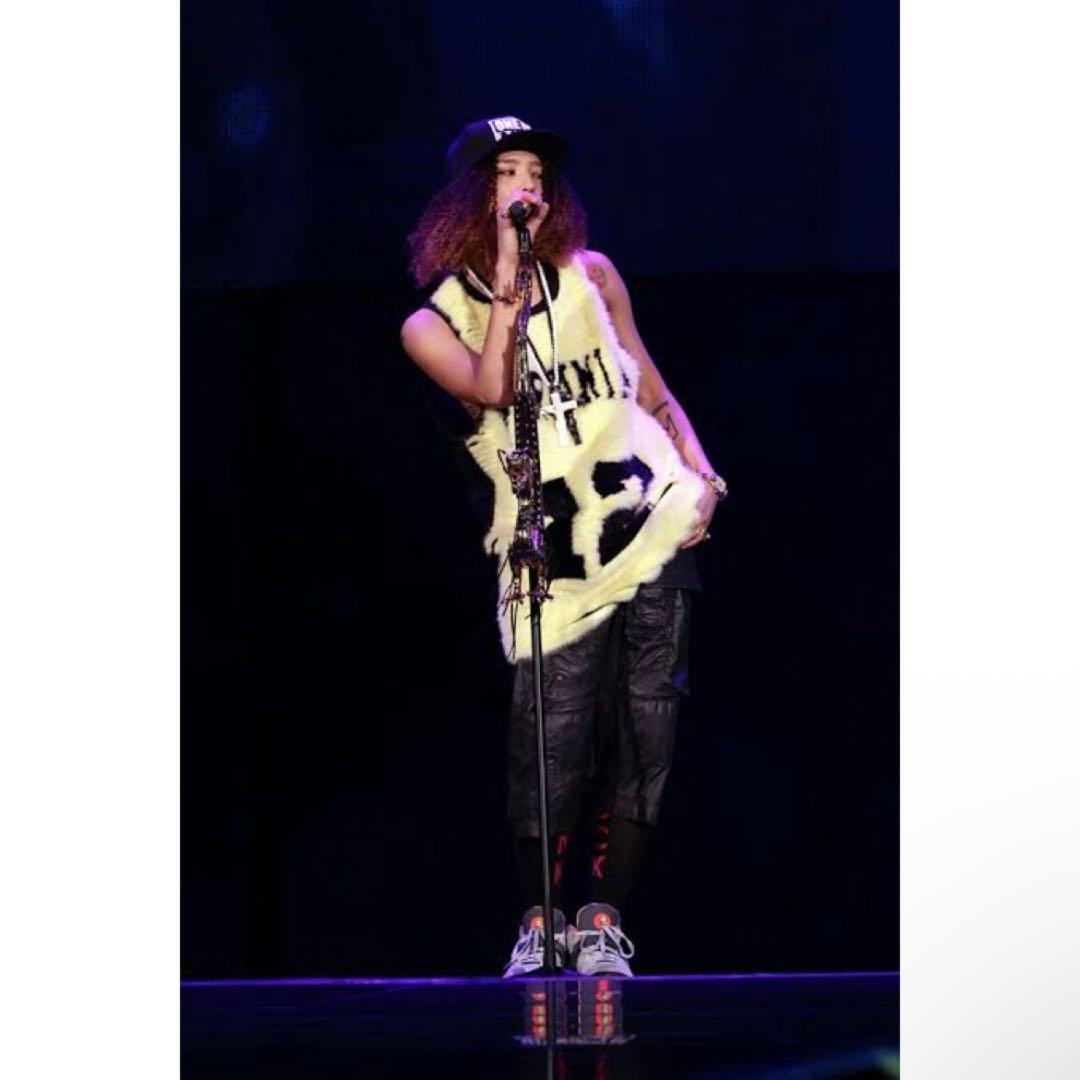 astrid andersen g-dragon着用　ミンク　タンクトップ