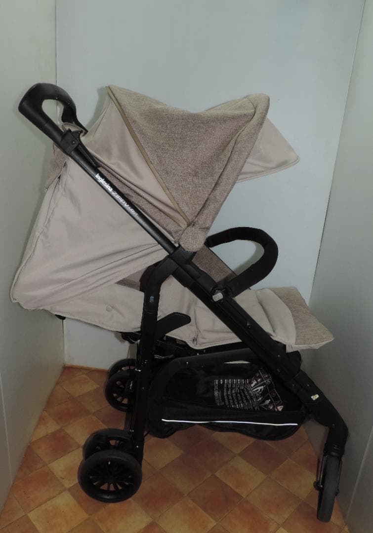 綺麗/イングリッシーナベビーカー/ジッピーライト/１～３６カ月/２０２２年購入