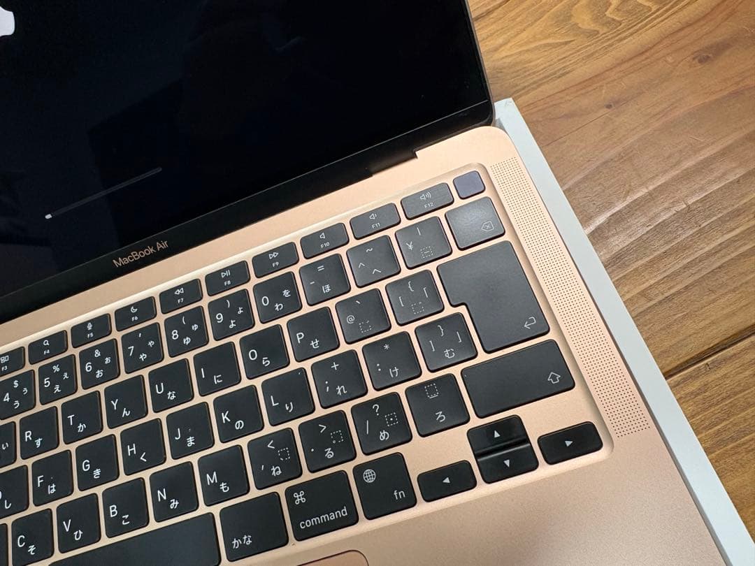 MacBook Air 2020 M1 8GB 256GBバッテリー容量94%