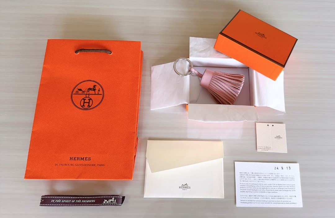 HERMES エルメス カルメン キーホルダー ローズサクラ Ｗ刻印