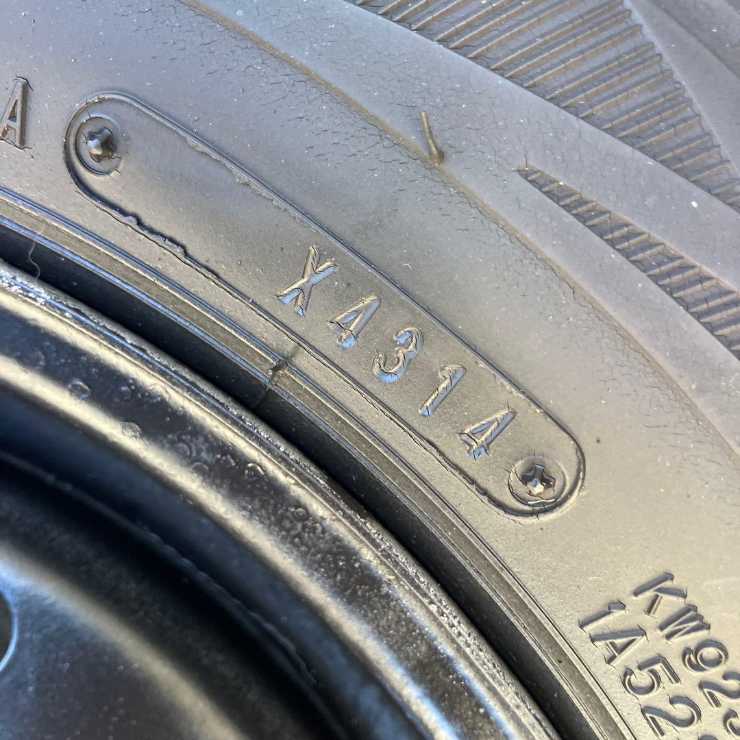 ２本売り12インチ スタッドレスタイヤ 日本製145R12 80 LT貨物用