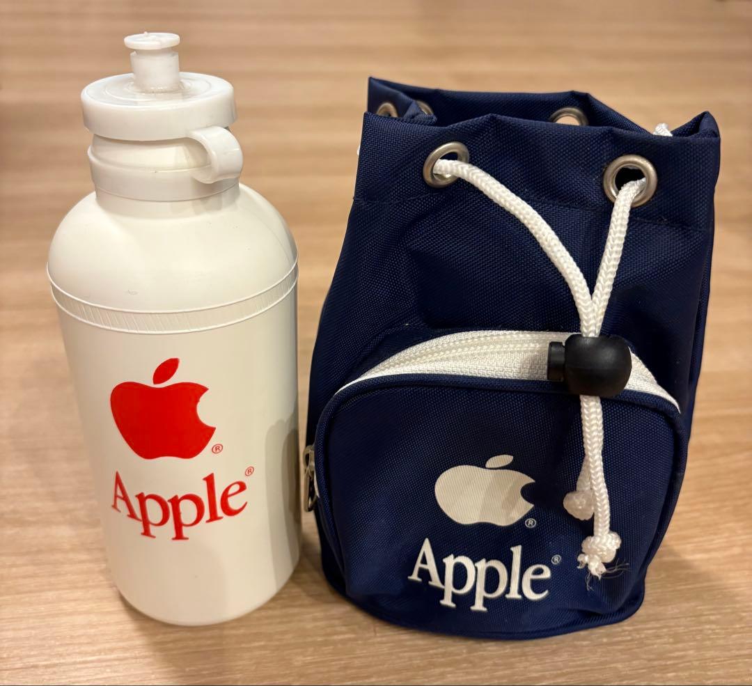 Appleノベルティ ドリンクボトル・ケース