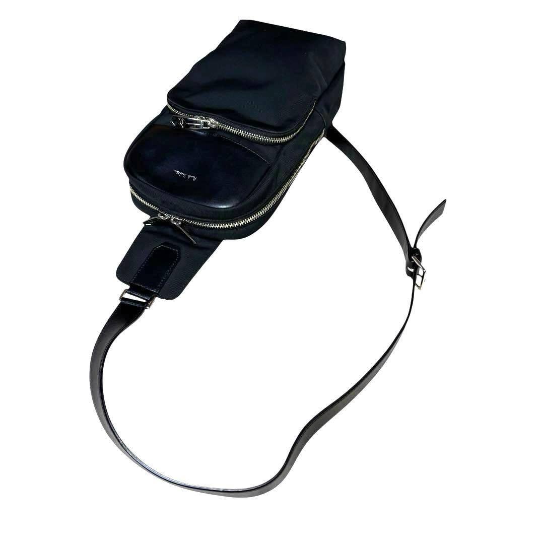 Paul Smith ポールスミス　ボディバッグ レザー　ブラック