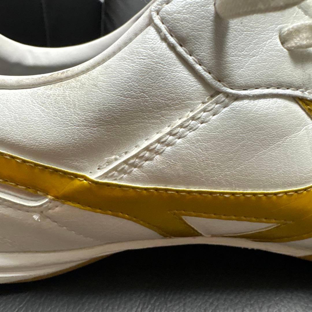 【限定品】MIZUNO モレリア イン ホワイトゴールド　28cm ミズノ