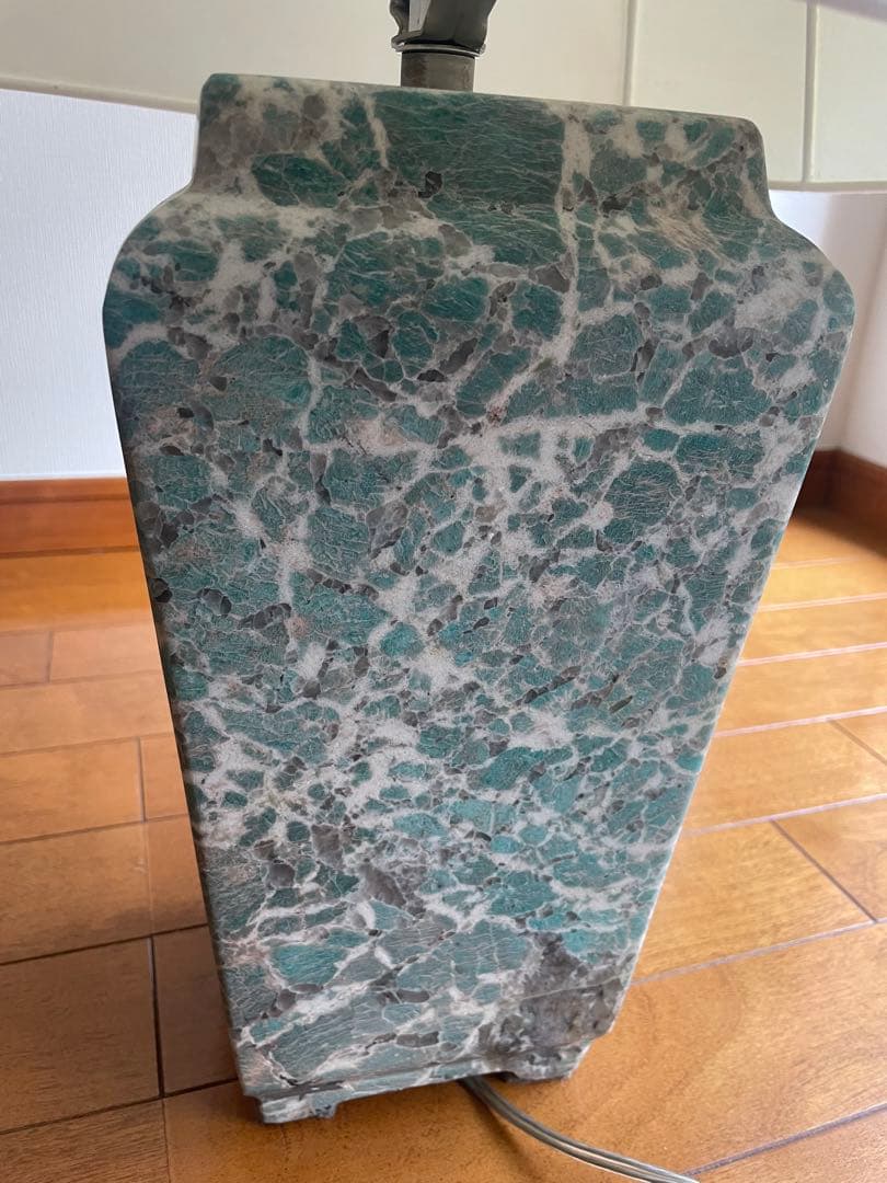 大理石　テーブルランプ