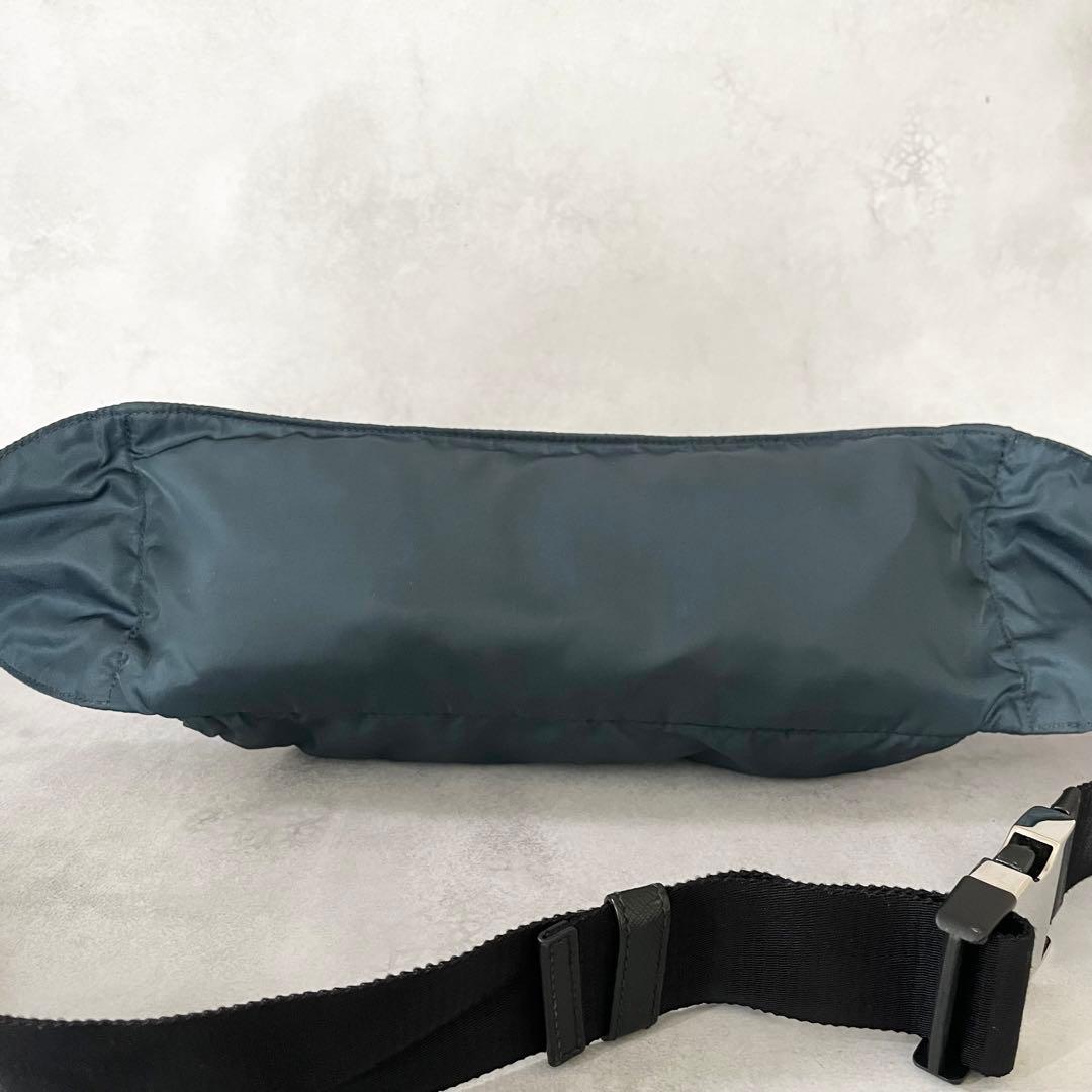 【美品/近年モデル】PRADA ウエストバッグ　ウエストロゴ　サフィアーノレザー